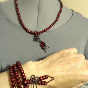 New Buddah Beads Necklace and Bracelet Set Wine Burgundy Red Knotwork Bow detail